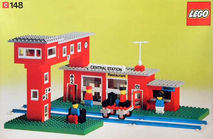 Catalogue picture of the built set 148 Central Station