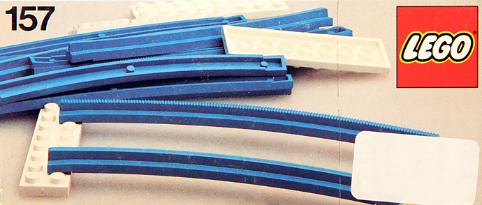 Catalogue picture of the built set 157 Curved Track