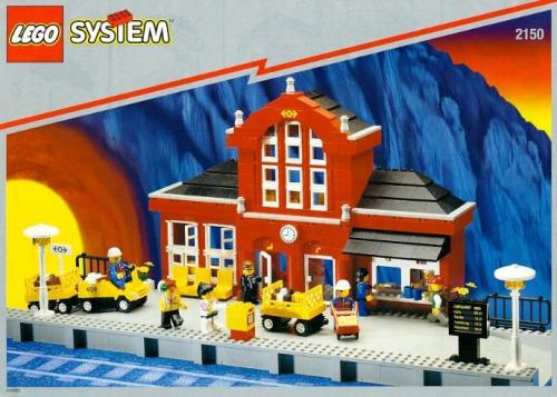 Catalogue picture of the built set 2150 Train Station