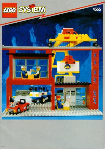 Catalogue picture of the built set 4555 Cargo Station