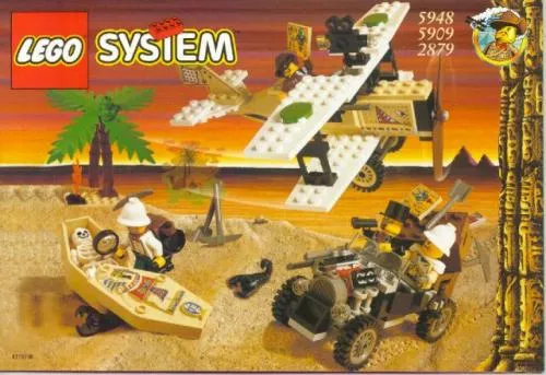 Katalogová fotka postaveného setu 5909 Treasure Raiders set with Mummy Storage Container