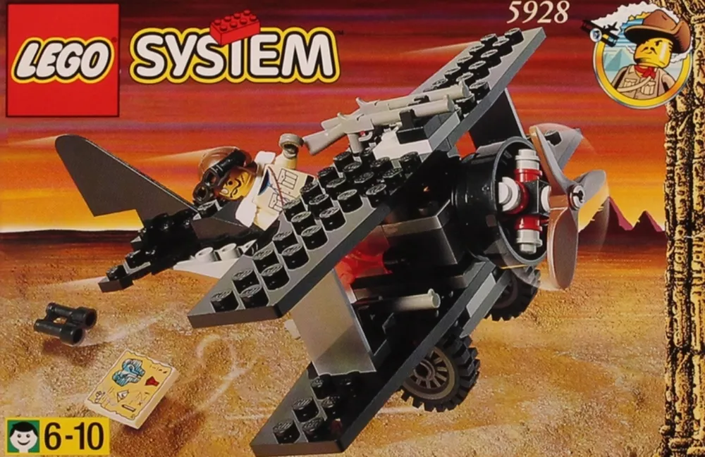 Catalogue picture of the built set 5928 Bi-Wing Baron