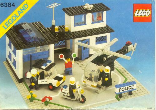 Katalogová fotka postaveného setu 6384 Police Station