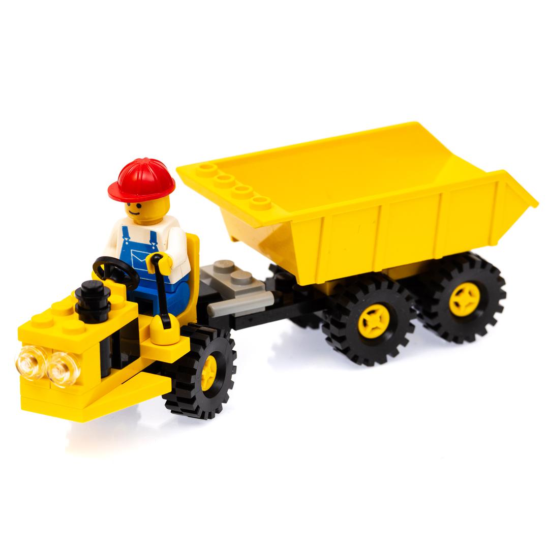 Katalogová fotka postaveného setu 6532 Diesel Dumper