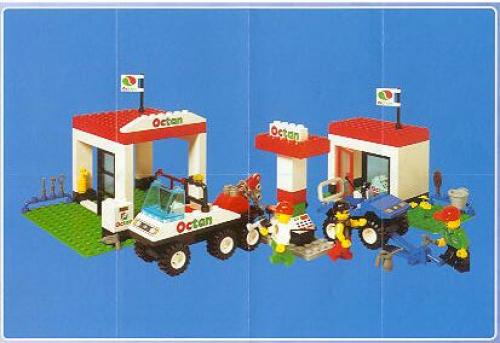 Katalogová fotka postaveného setu 6548 Octan Gas Station