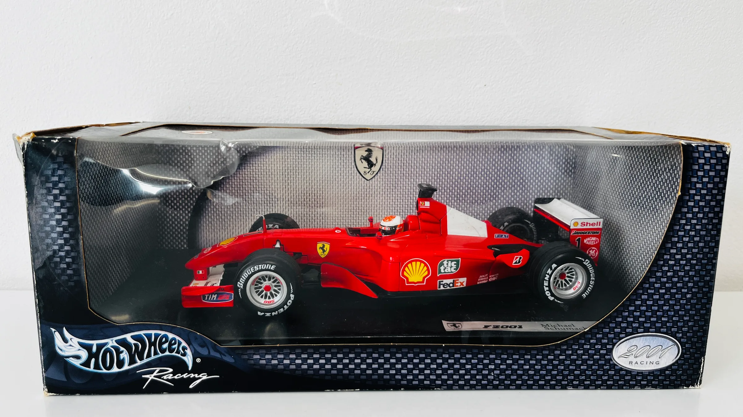 Ferrari F2001 — Michael Schumacher 2001, Hot Wheels Racing 1:18 — photo 1