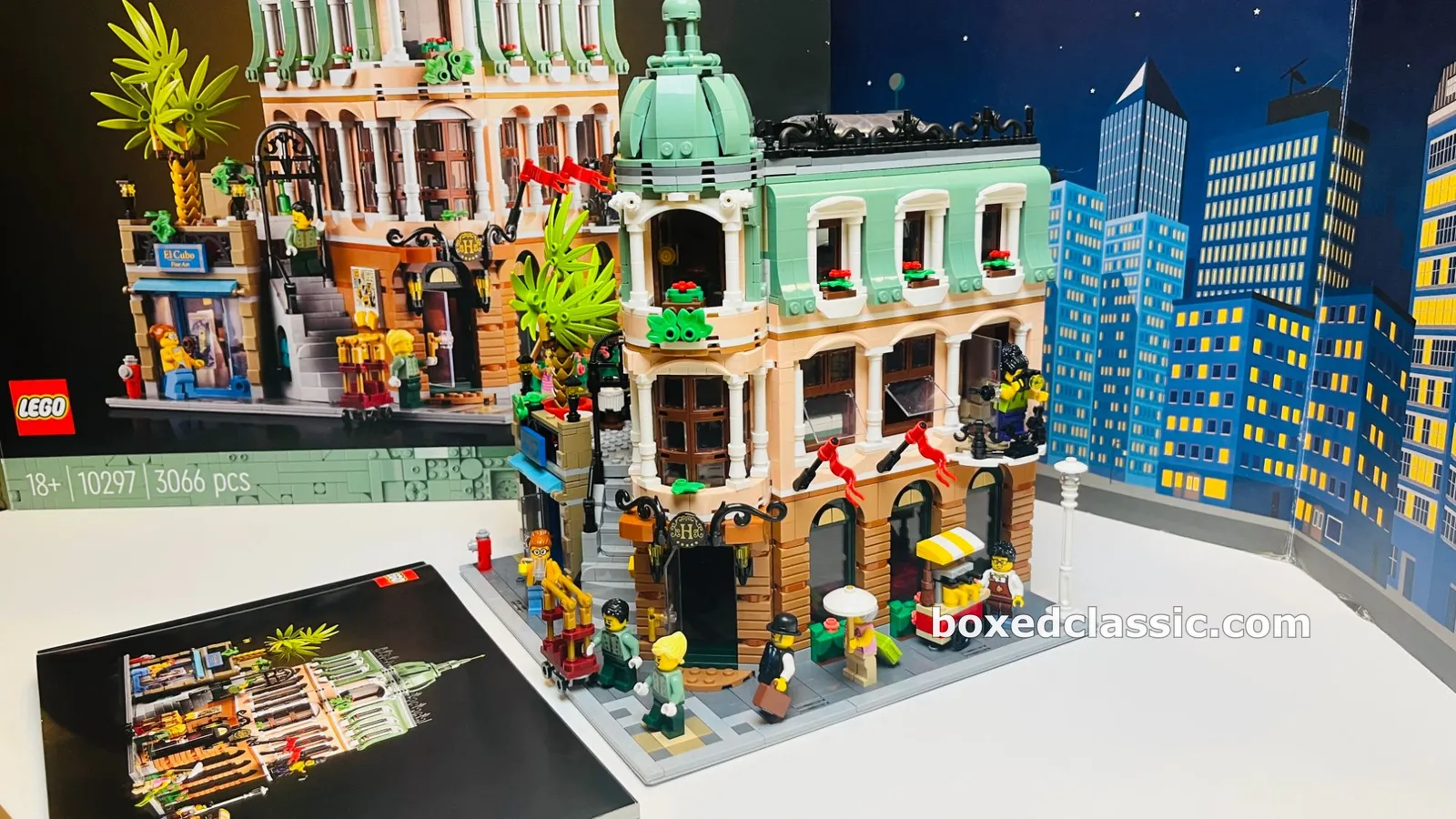LEGO 10297 Boutique Hotel — LEGO Icons, with light kit — photo 1