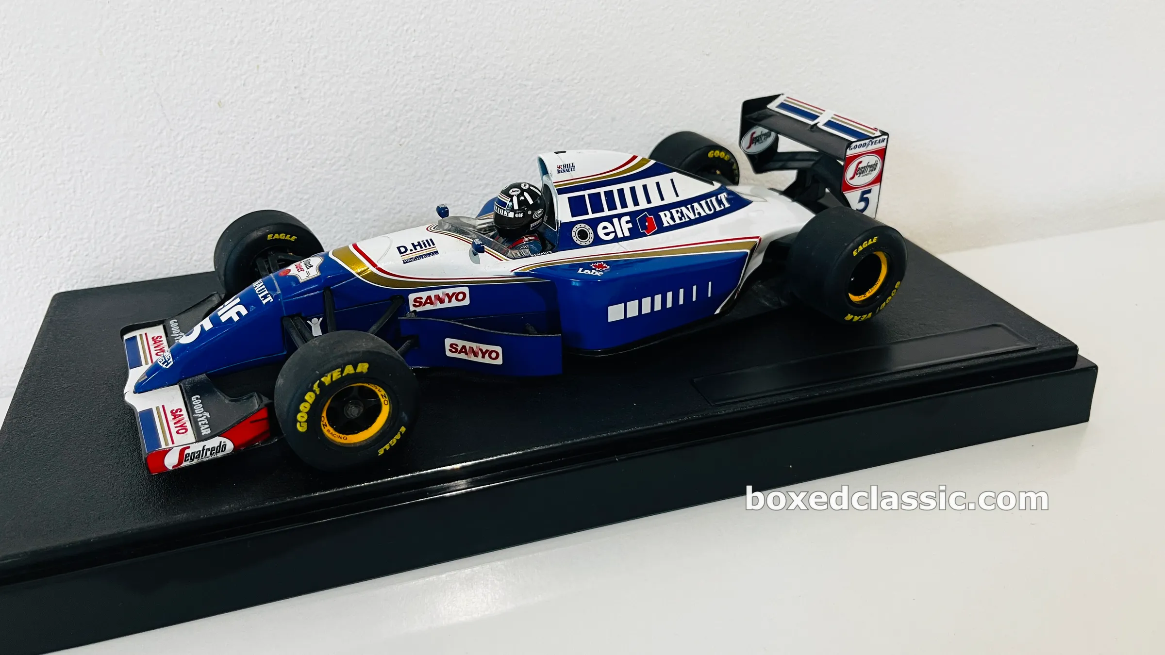 Williams Renault FW16 — Damon Hill, 1995 livery, 1:18 — photo 1