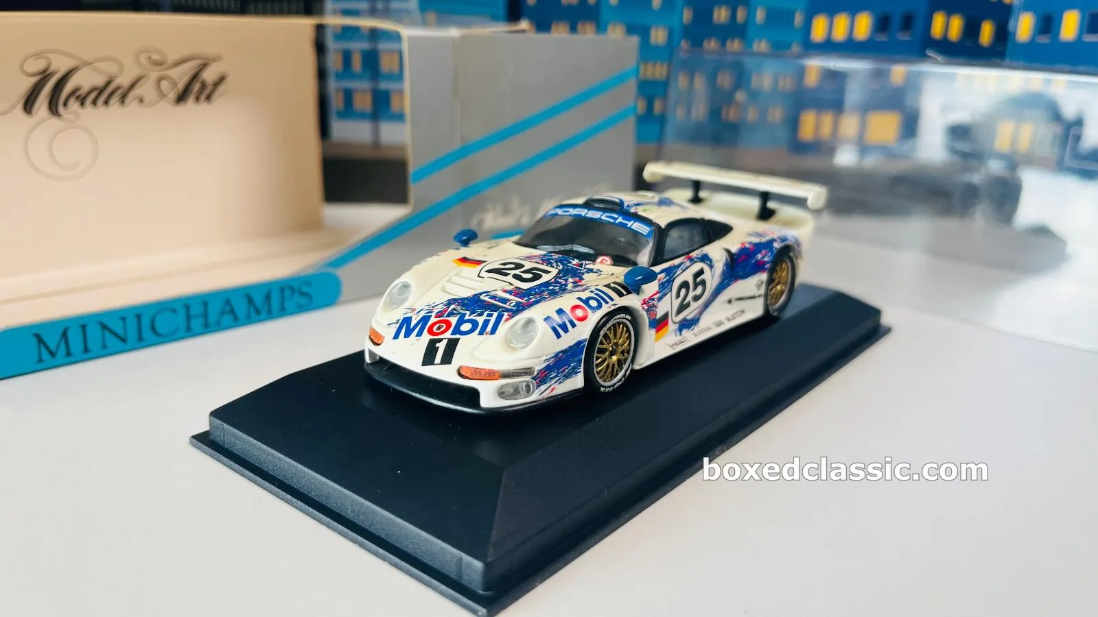 Porsche 911 GT1 — Le Mans 1996, Minichamps 1:43 — photo 2
