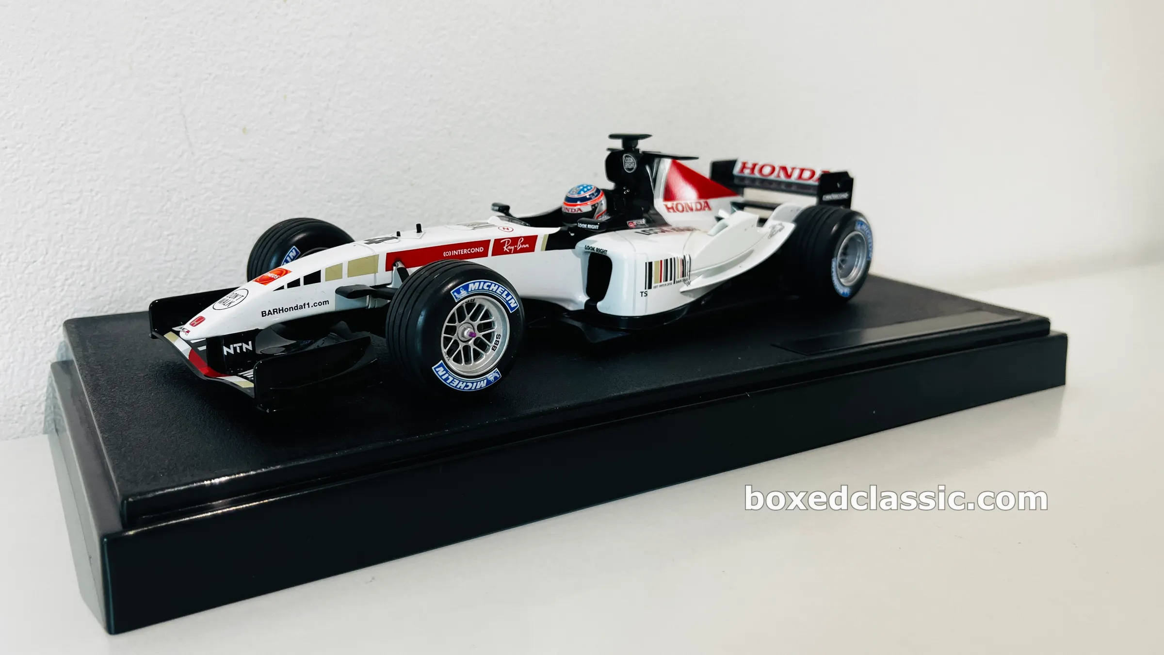 BAR Honda 006 — Jenson Button 2004, Minichamps 1:18 — photo 1