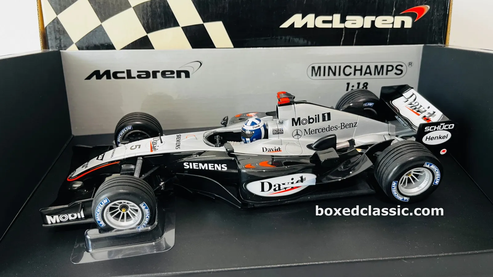 McLaren Mercedes MP4-19 — David Coulthard 2004, Minichamps 1:18 — photo 1