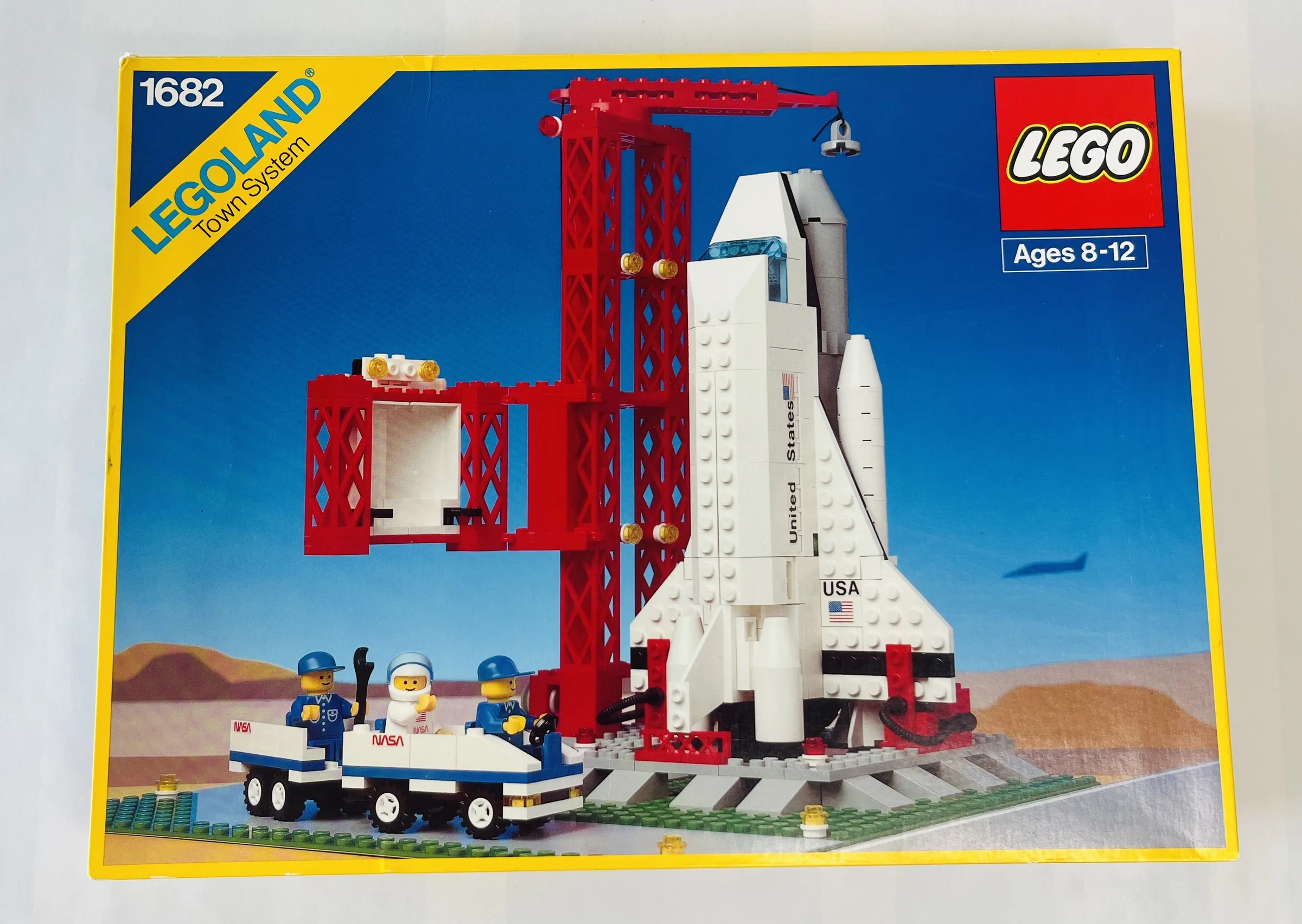 LEGO 1682 Space Shuttle — front