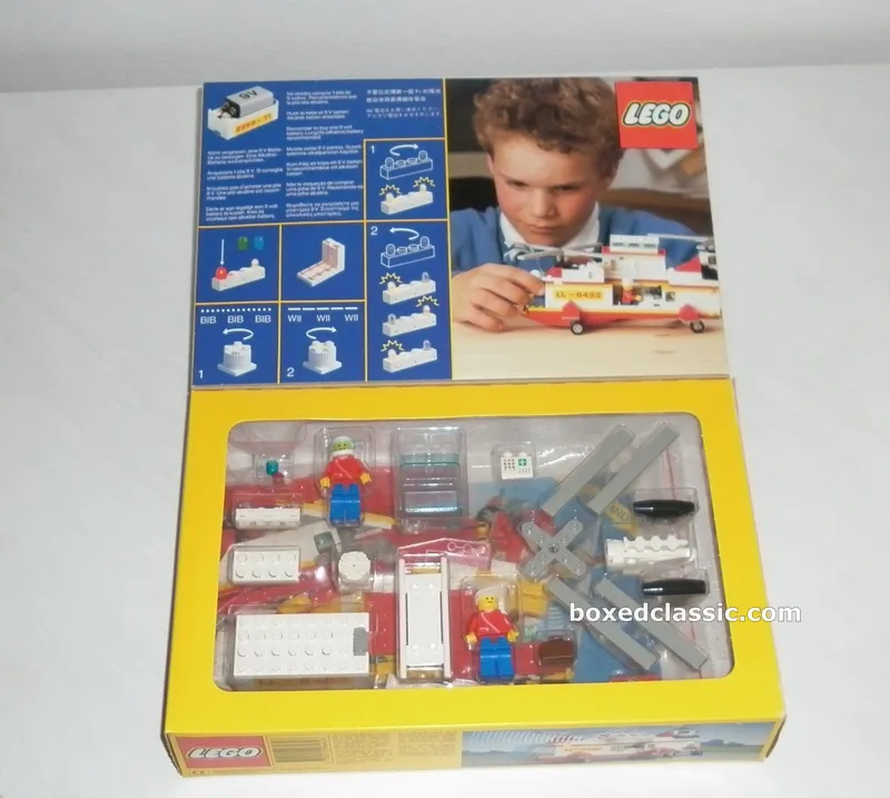 LEGO 6482 Rescue Helicopter — flap open