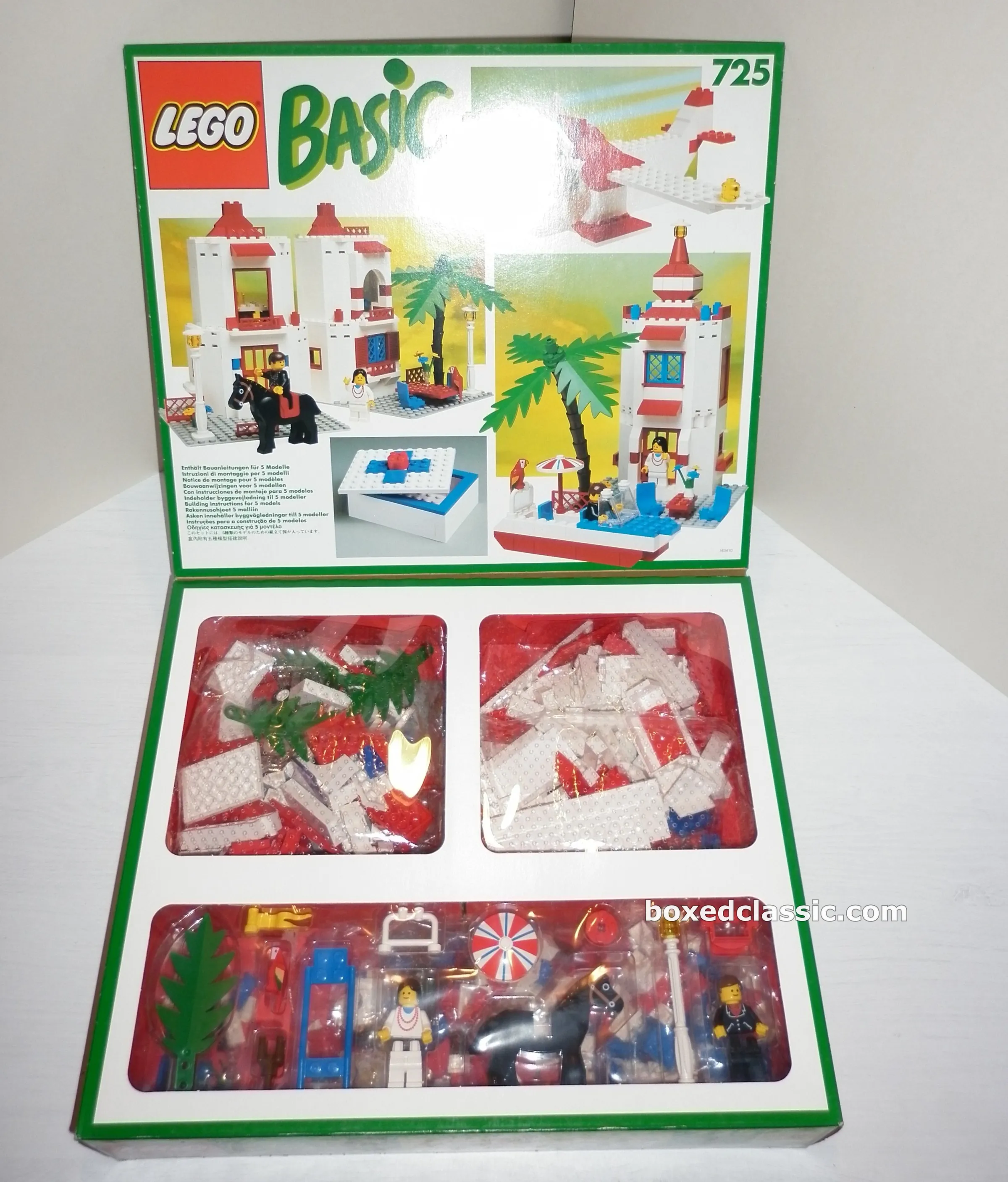 LEGO 725 Basic Building Set — flap open